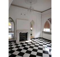 Grosse, helle Altbauwohnung, Komplett saniert. 4 Zimmer Küche Bad - Bürstadt