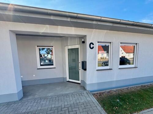 Foto - Besser Wohnen - 2 Raum HaushälfteWohnung mit EBK & Terrasse