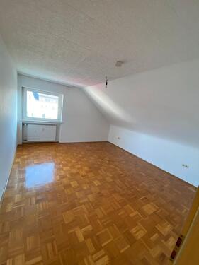 Foto - Dachgeschoßwohnung in Elz zur Miete
