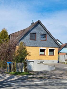Foto - Ihr neues Familienglück: 1- bis 2-Familienhaus mit großem Garten