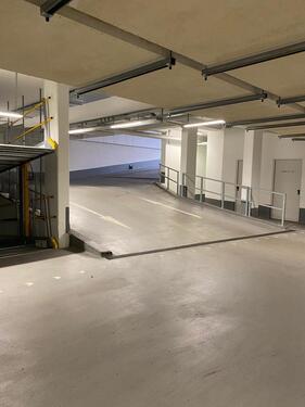 Foto - Tiefgaragenstellplatz zu vermieten