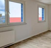 Renovierung läuft: kleine, gemütliche Wohnung für Paare oder Familien ! - Halle (Saale) Halle-Neustadt