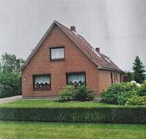 Schönes Einfamilienhaus mit großem Grundstück - Horst (Holstein)