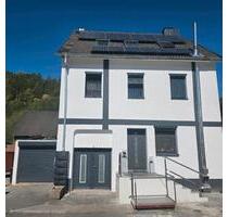 Einfamilienhaus komplett modernisiert mit Solaranlage - Schleiden