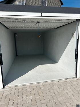 Foto - Garage zu vermieten - 95,00 EUR Miete,