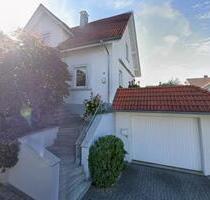 Großzügiges Einfamilienhaus mit Terrasse und Garage – Mühlhasuen - Eberhardzell
