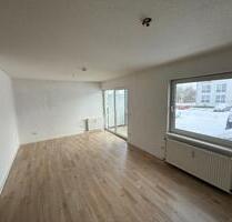 Erste gemeinsame Wohnung? Hier passt’s! - 2 Zimmer Erdgeschosswohnung mit Balkon - Wolfsburg