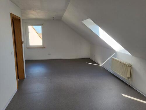 Foto - 1 RAUM WOHNUNG 46 qm FRISCH RENOVIERT