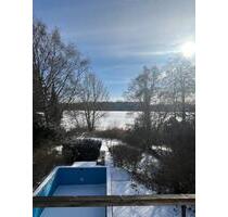 Wohnen in Bestlage von Kiel-Russee – 1.780 m² am See mit Pool