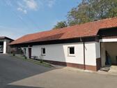 Foto - Lagerräume, Gross Garage, Stellflächen zu vermieten