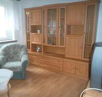 GLAUCHAU: Gemütliche, möblierte 3-Raum-Wohnung mit Einbauküche in Glauchau