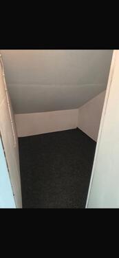 Foto - 2 Zimmer Dachgeschoßwohnung zur Miete in Grevenbroich