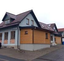 geräumige 5-Zimmerwohnung mit Gäste-WC, Abstellkammer, Terrasse - Suhl Schmiedefeld am Rennsteig