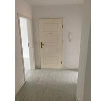 Großzügige 3-Raum Wohnung mit Charme im Altenburger Dichterviertel!