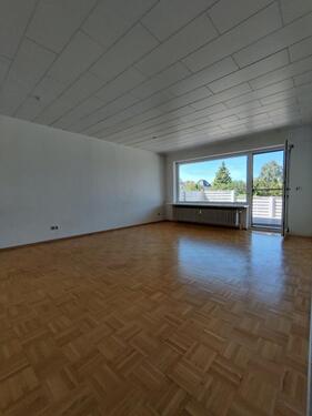 Foto - Schöne 3-Zimmer-Wohnung in NMS-Tungendorf mit großer Terrasse