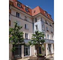 Attraktive 3-Zimmer-Wohnung mit Balkon und Aufzug in zentraler Innenstadtlage - Arnstadt