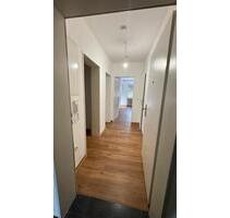 Modernisierte 2-Zimmer-Wohnung mit Aufzug in Lu-Oggersheim - Ludwigshafen am Rhein Ludwigshafen-Oggersheim