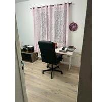 3 Zi Wohnung mit Balkon und Stellplatz, Hanau Innenstadt