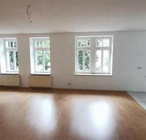 Großzügige 3-Zimmer mit Einbauküche, Laminat, Wanne und Balkon!! - Chemnitz Hilbersdorf