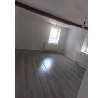 Haus zu vermieten in Weinbach - 900,00&nbsp;EUR Kaltmiete, ca.&nbsp; 120,00&nbsp;m&sup2; in Weinbach (PLZ: 35796)