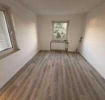 Frisch sanierte 4-Zimmer Wohnung mit Balkon in zentraler Lage von Herford