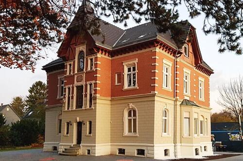 Foto - Stilvolle 3-Zimmer Wohnung in denkmalgeschützter Villa - Solingen