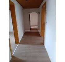 Zentral wohnen am Stadtpark – großzügige 3 Zimmer-DG Wohnung in Marktredwitz zu vermieten