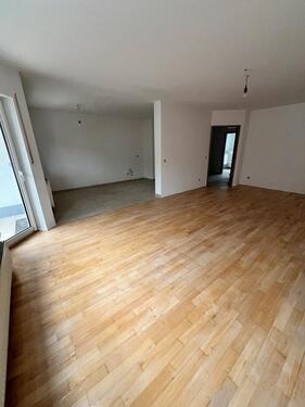 Foto - NEU Renovierte 2 Zimmer Wohnung mit Garten