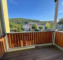 Schicke 2-Raum-Wohnung mit Balkon & Einbauküche in ruhiger, aber zentraler Lage von Aue - Aue-Bad Schlema