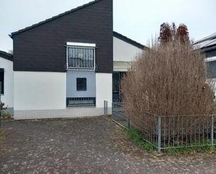 REIHENHAUS IN BONN - TANNENBUSCH - BEZUGSFREI -