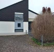 REIHENHAUS IN BONN - TANNENBUSCH - BEZUGSFREI -