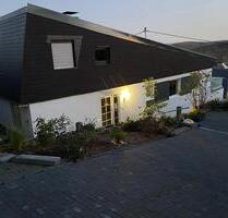 Wohnen wie im eigenen Haus: 147 m², 6 Zimmer, Garten & Weitblick - Nentershausen