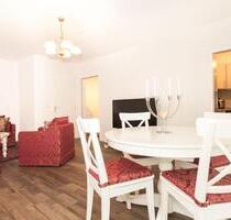 Helle 1-Zimmer-Wohnung mit Balkon in HH-Iserbrook teilmöbliert - Hamburg Altona