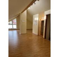 Reihenhaus im Grünen zur Miete - 1.400,00&nbsp;EUR Kaltmiete, ca.&nbsp; 150,00&nbsp;m&sup2; in Waldsolms (PLZ: 35647)