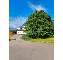 Mehrfamilienhaus mit Pferdehaltung in Kändler von Privat - Limbach-Oberfrohna