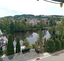 Zweifamilienhaus mit kleinem Garten - Regen