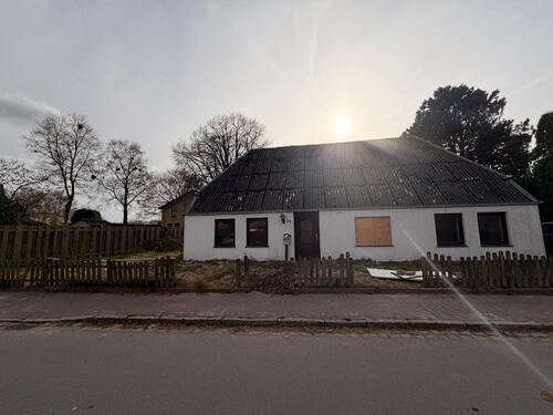 Foto - Einfamilienhaus mit großem Grundstück und viel Potenzial