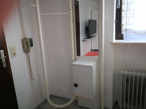 Foto - 1 möbeliertes Zimmer im UG - 430,00 EUR Kaltmiete,