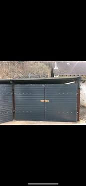 Foto - Carport mit Tor auf einem umzäunten Gelände zu vermieten