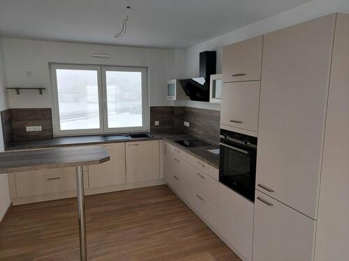 Foto - Moderne 5‑ZKB Mietwohnung, 122 m², Balkon, FBH, STP, A+ ab 1.7.26