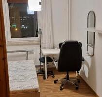 Untermiete - Zimmer für eine Frau ab 01.05.2026 - Berlin Marzahn-Hellersdorf