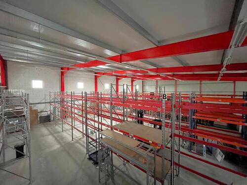 Foto - Beste Anbindung! Produktionsfläche oder Lagerfläche für Ihr Gewerbe in Laupheim