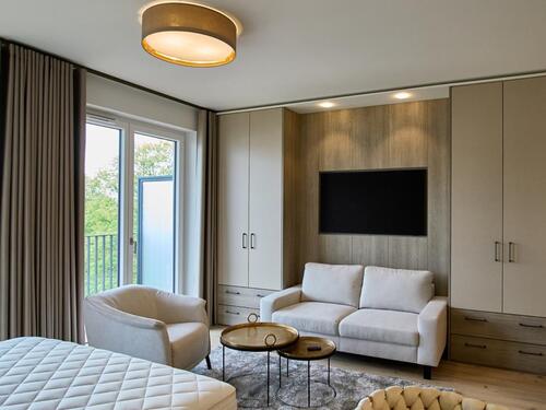 Foto - Neubau in urbaner Lage - Stilvoll vollmöbliertes Apartment in 4.