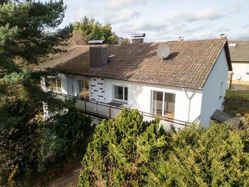 Foto - 2 Familienhaus mit großem Grundstück