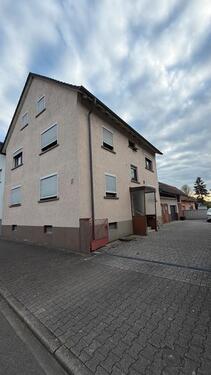 Foto - Großes renovierungsbedürftiges ZFH in ruhiger Lage von Iffezheim
