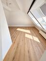 Foto - 2 Zimmer Dachgeschoßwohnung zur Miete in Frankfurt am Main
