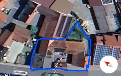 Foto - Bauernhof, Vierseitenhof, Immobilelie mit Platz