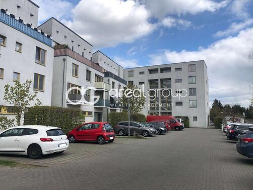 Foto - Außenstellplatz mit Schranke in Velten