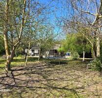 Schöner Garten - 1.950,00 EUR Kaltmiete, ca.  0,00 m² in Einbeck (PLZ: 37574)
