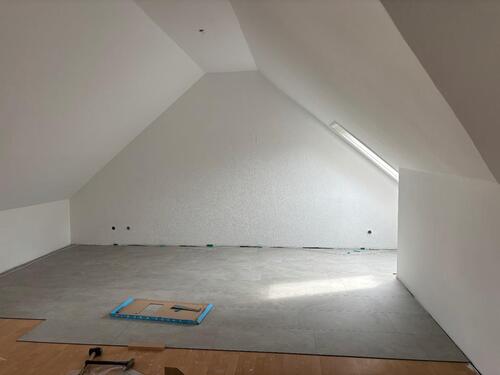 Foto - Wohnung DG 4ZKB Zentral - 900,00 EUR Kaltmiete,